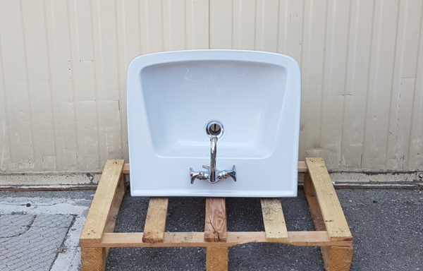 Lavabo avec robinet Villeroy et boch