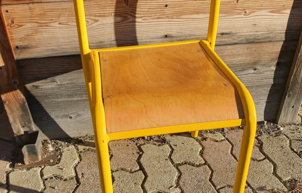 Chaise collectivité jaune